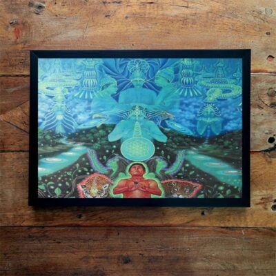 Quadro horizontal emoldurado com pintura de uma paisagem azul-turquesa de formas simétricas e figuras submersas, com detalhes em vermelho na parte inferior.