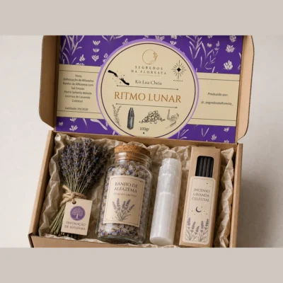 Kit Lua Cheia Ritmo Lunar em caixa kraft aberta: defumação de alfazema, banho de alfazema com sal grosso, pedra selenita rolada e incenso de lavanda